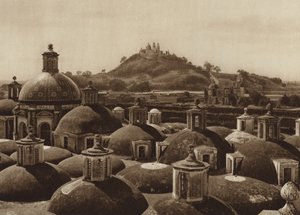 México: Pirámide de Cholula (foto b/n) de Hugo Brehme