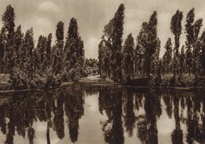 Mexico: Xochimilco con los asi llamados "Jardines flotantes" (b/w photo) de Hugo Brehme
