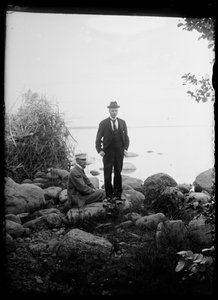 Johannes Andersin y Magnus Adrian Gadd en el Midsummer Festival de Hugo Simberg