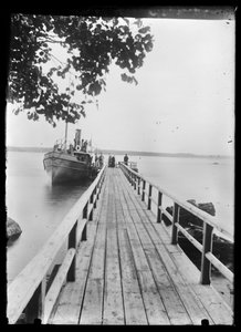 Puente para barcos en Niemenlautaa