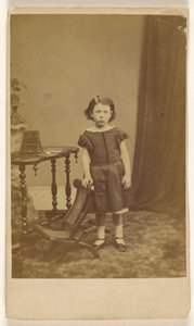 D.A. Totter [niña, de pie] de I. Clarke