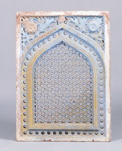 Un arco de jali de arenisca roja en un marco, con un motivo estelar, siglo XVIII de Indian School