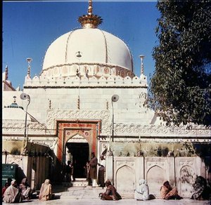 Dargarh Sharif de Khwajah Muin-ud-din Chishti, fundada en 1166 de Indian School