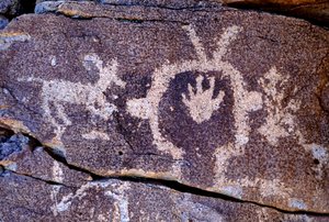 Petroglifos (arte rupestre) anasazi en Nuevo México.