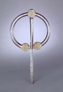Broche de cardo, Período Vikingo de Irish School