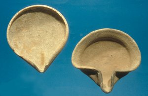 Lámparas de aceite israelitas (terracota) de Iron Age