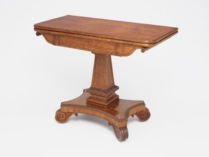 Mesa de cartas de Isaac and Son Vose