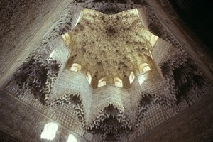 Techo del Salón de los Abencerrajes de Islamic School