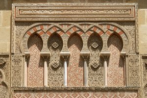 (detalle) sobre la puerta occidental