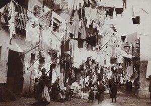 Una Calle Característica en Palermo, 1920 de Italian Photographer