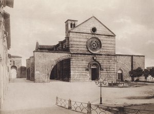 Asís: Iglesia y Convento de S Chiara, Filippo da Campello (fotografía en B/N) de Italian Photographer