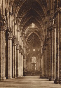 Duomo di Milano: Interior, Nave Central (foto b/n) de Italian Photographer