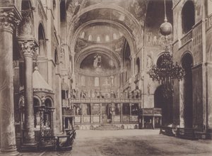 Interior de la Iglesia de San Marcos de Italian Photographer