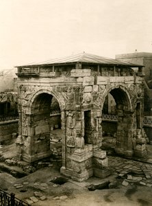 Arco de Marco Aurelio tras su restauración, Trípoli, Libia de Italian Photographer