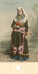 Mujer con traje tradicional, San Polo Matese, Molise, Italia, hacia 1910 de Italian Photographer