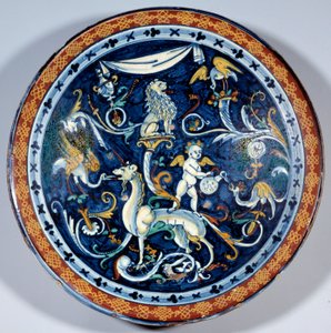 Taza de mayólica de Cafaggiolo decorada con animales fantásticos de Italian School