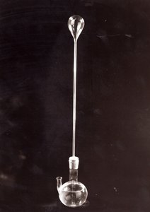 Copia de un termoscopio inventado por Galileo Galilei (1564-1642) de Italian School
