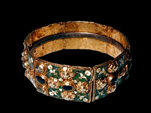 Arte lombardo: Corona de Hierro de Lombardía en oro, hierro, esmaltes y piedras preciosas de Italian School