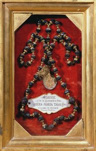 Rosario dado a Anna-Maria Taigi por la Princesa Barberini (oro y piedra preciosa)