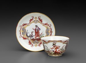 Tazón de té y platillo, c.1755 (porcelana de pasta blanda) de Italian School