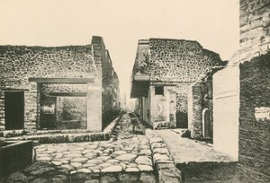 La casa del balcón colgante como es