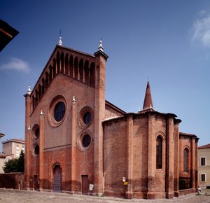 Vista de la fachada de Italian School
