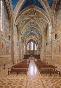 Vista del interior de la Iglesia Superior de Italian School
