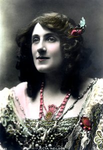 Julia Neilson 1868-1957 de J Beagles and Co.