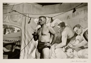 [Hombre con micrófono] de Jack Delano