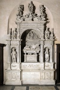 Monumento funerario en homenaje al Cardenal Girolamo Basso Della Rovere (escultura de mármol) de Jacopo Sansovino