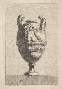 Jarrón con una sirena masculina sosteniendo una guirnalda, de: Jarrones de Jacques Francois Joseph Saly