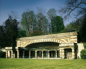 Francia, Chatou (Yvelines): El Nymphee de Soufflot construido para albergar un manantial. Arquitectura de Soufflot (el arquitecto del Panteón) entre 1774 y 1777.