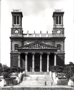Fachada de la Iglesia de San Vicente de Paúl, construida 1824-44 de Jacques Ignace Hittorff
