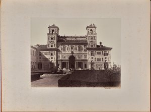 Villa Médicis; la fachada que da al jardín, actual Academia de Francia de James Anderson