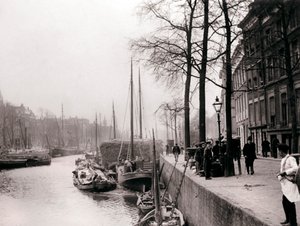 Barcos en el canal, Róterdam, 1898 de James Batkin