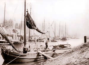 Barcos en el canal, Róterdam, 1898 de James Batkin
