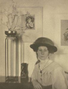 Trabajo de cámara: Este y Oeste, 1910