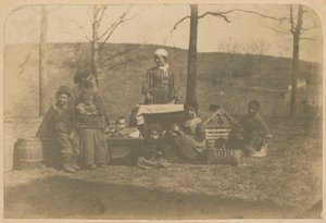 Fotografía de albúmina de mujeres esclavizadas y sus hijos cerca de Alexandria, 2 de diciembre de 1861 a 10 de marzo de 1862