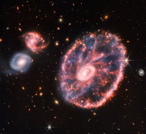 Galaxia Cartwheel (Imagen compuesta de NIRCam y MIRI) de James Webb Space Telescope (NASA)