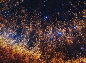 Nebulosa Helix (NIRCam)