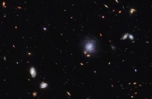 Kilonova y Galaxia Anfitriona