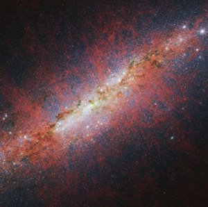 M82 Webb NIRCam: longitudes de onda más largas