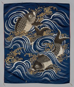 Cubierta de regalo (Fukusa) con carpa en las olas de Japan, Meiji period