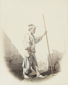Hombre japonés con campana de Japanese Photographer