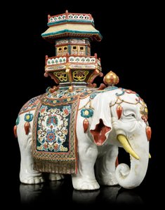 Elefante estilo Kakiemon de Japanese School
