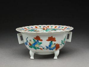 Cuenco Koro con tapa plana, cerámica relacionada con Kakiemon de Japanese School