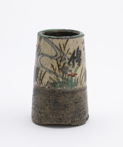 Soporte para cucharón, cilíndrico con pie trebolado ondulado, Kioto, período Edo de Japanese School