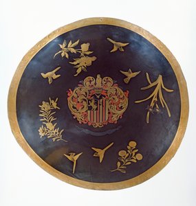 Escudo que representa las armas de Constantijn Ranst, para la Compañía Holandesa de las Indias Orientales, hecho en Bengala y lacado en Japón, c.1668 de Japanese School
