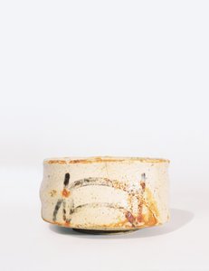 Tazón de té Shino Chawan con un anillo de pie bajo, Período Momoyama de Japanese School