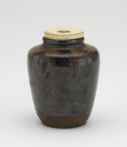 Caddy de té, tipo katatsuki, Seto, prefectura de Aichi, período Edo, mediados del siglo XVII de Japanese School